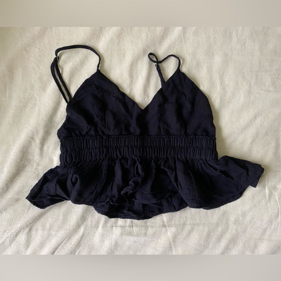 Cropped Black Tank - Picture 1 of 3